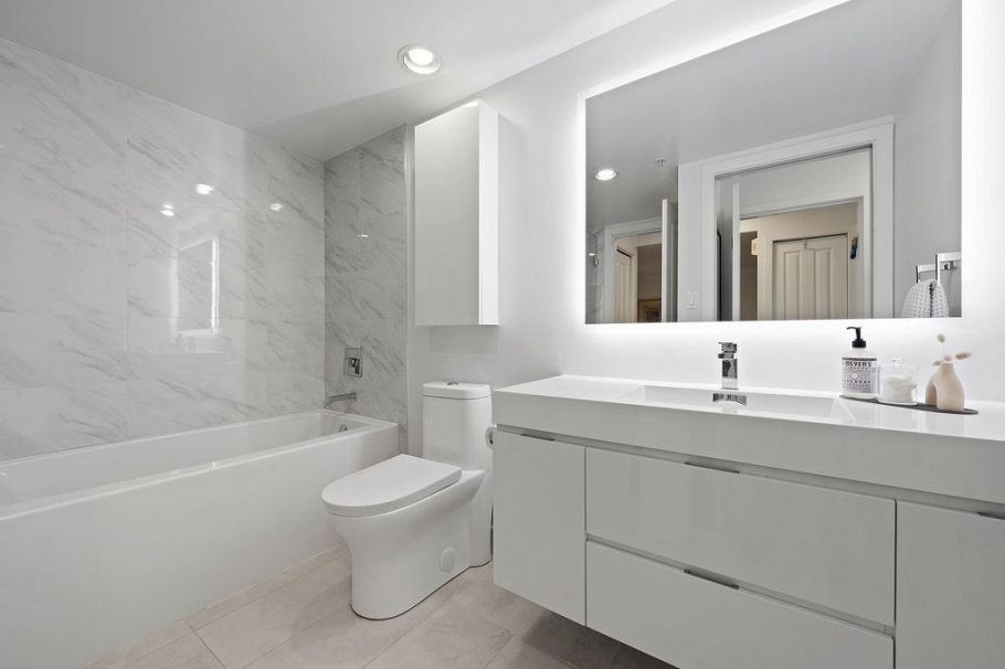 1409 W 6th Avenue Vancouver, BC - 23