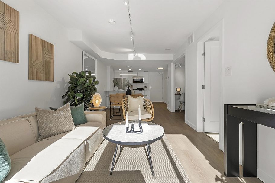 374 2080 W Broadway Vancouver, BC - 14