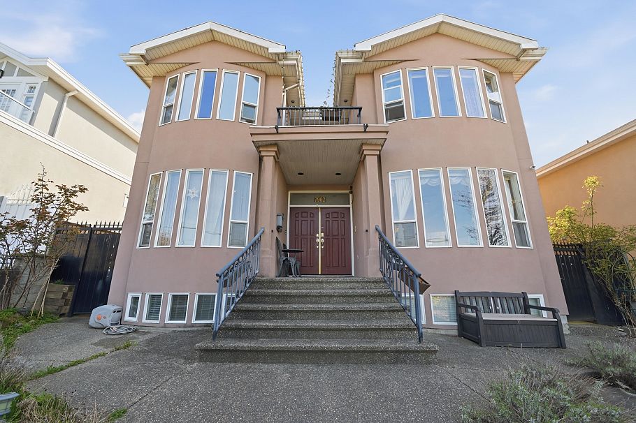 7962 Victoria Drive Vancouver, BC - 4