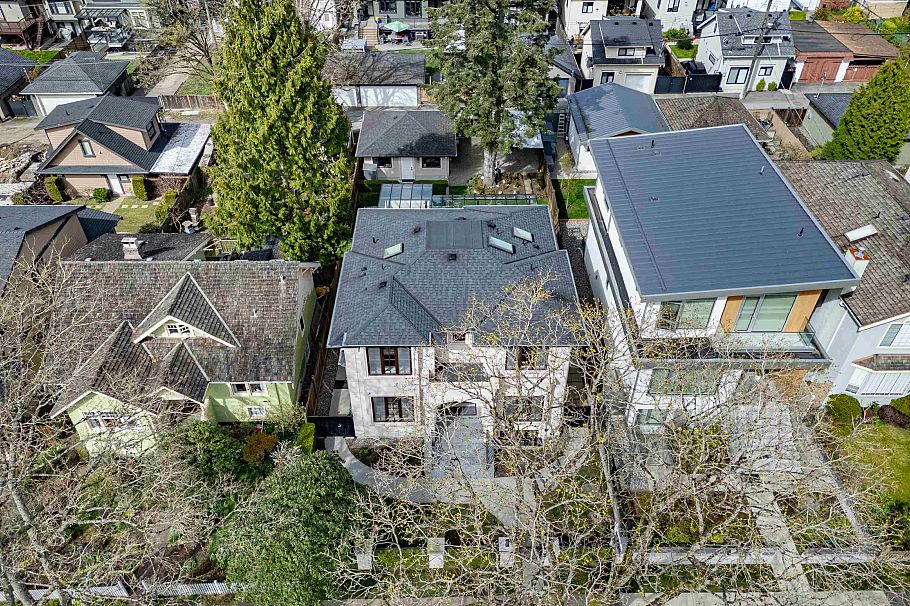 2149 W 46th Avenue Vancouver, BC - 28