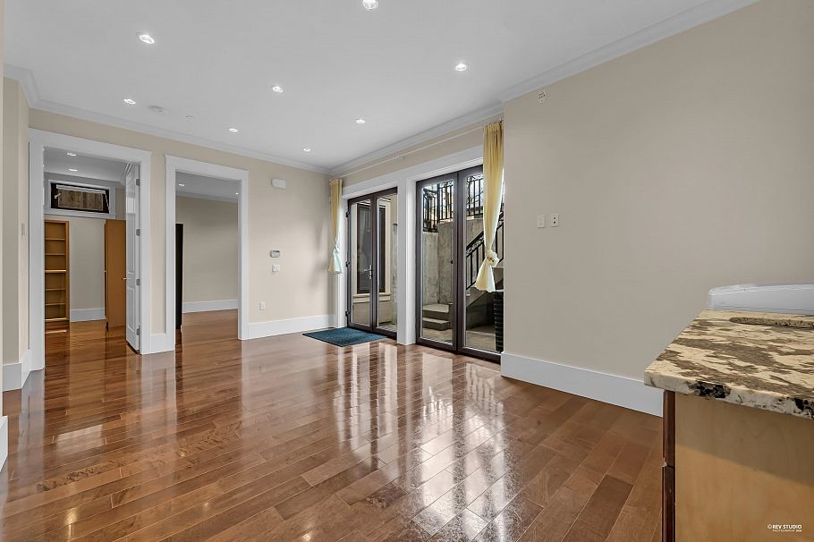 2149 W 46th Avenue Vancouver, BC - 20