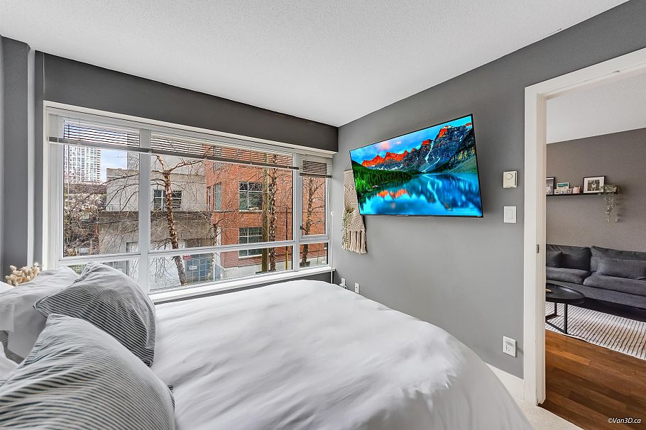 213 1088 Richards Street Vancouver, BC - 14