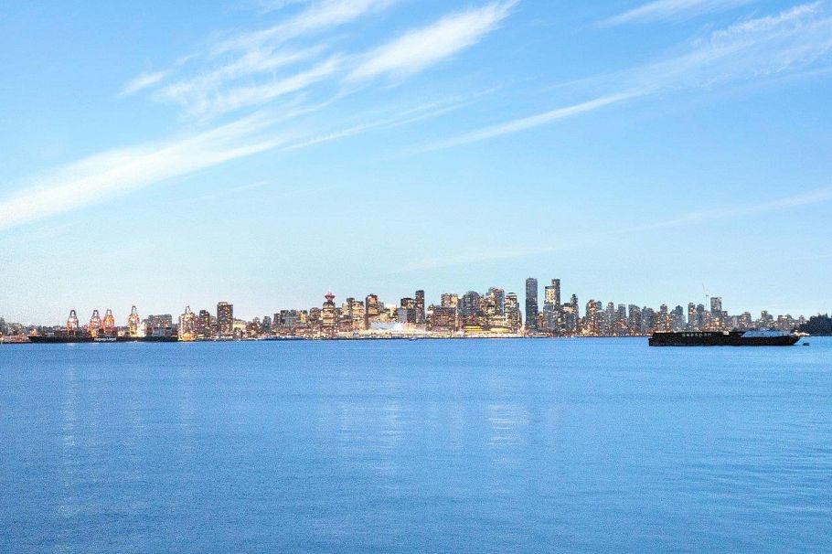 1306 33 Chesterfield Place North Vancouver, BC - 1