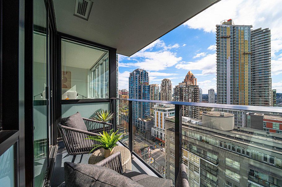 1703 1325 Rolston Street Vancouver, BC - 18