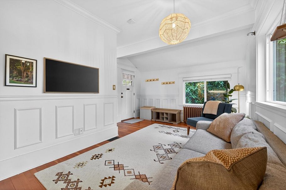 4387 St. George Street Vancouver, BC - 3