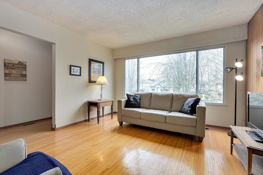 5884 Ormidale Street Vancouver, BC - 2