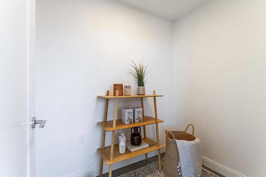 302 4908 Cambie Street Vancouver, BC - 17