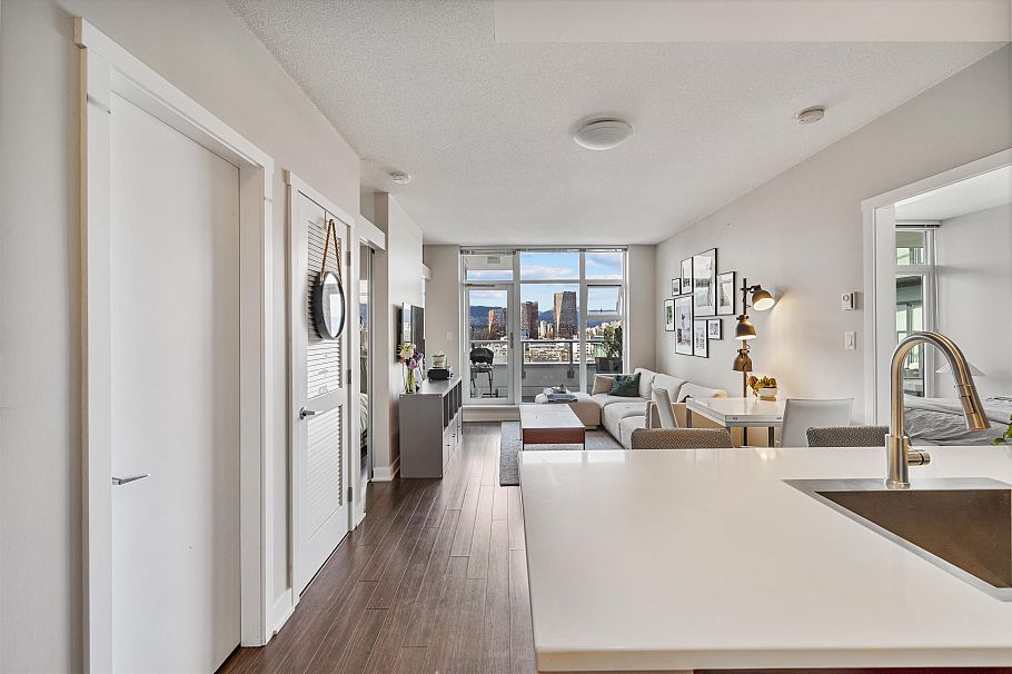 820 1777 W 7th Avenue Vancouver, BC - 8