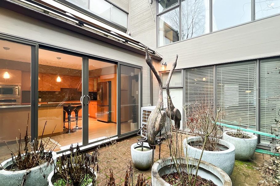 326 Greensboro Place Vancouver, BC - 26