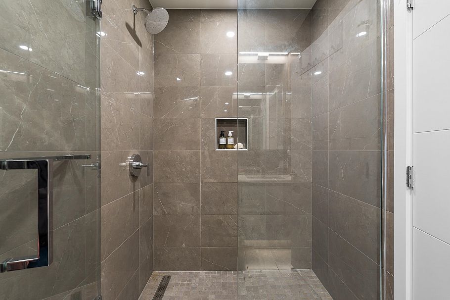 4228 Cambie Street Vancouver, BC - 21