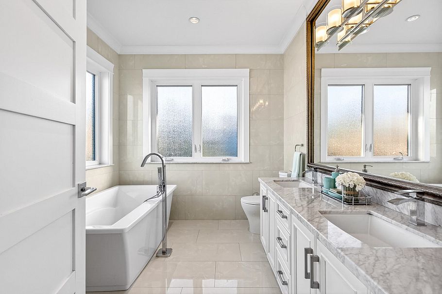 2989 W 32nd Avenue Vancouver, BC - 19