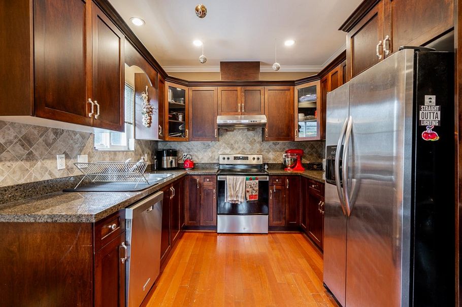 2849 Lakewood Drive Vancouver, BC - 8