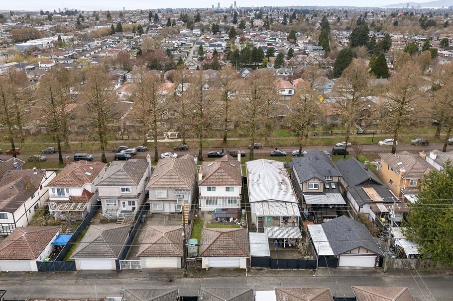 5756 Kerr Street Vancouver, BC - 31