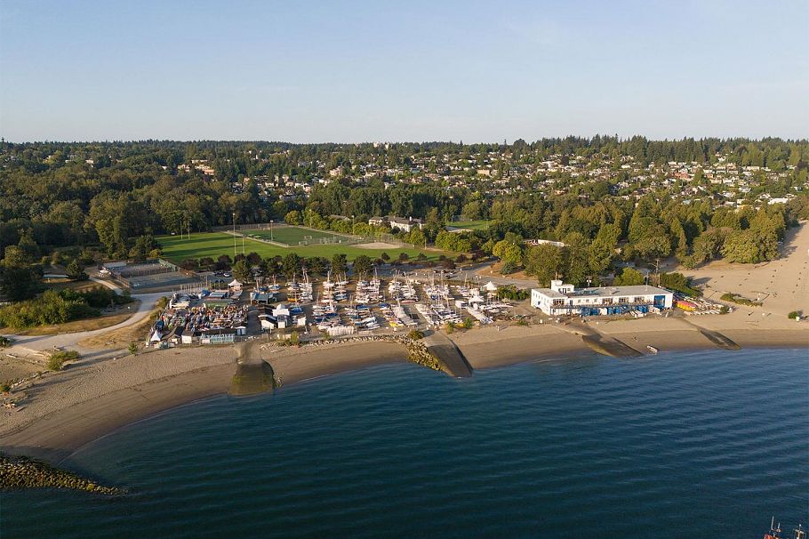 4338 W 2nd Avenue Vancouver, BC - 36