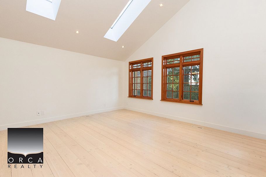 466 BRAND STREET, North Vancouver BC V7N 1G1 North Vancouver, BC - 3