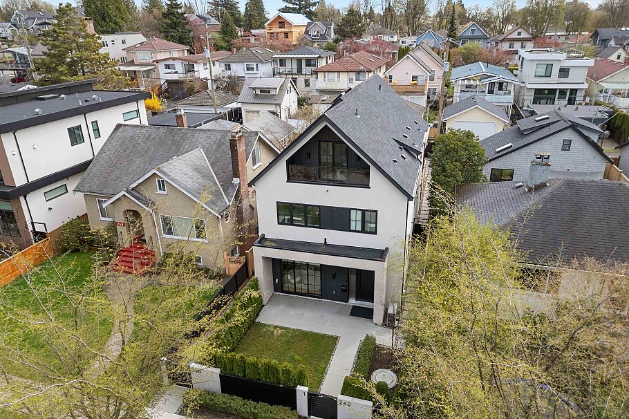 2 240 E 37th Avenue Vancouver, BC - 33