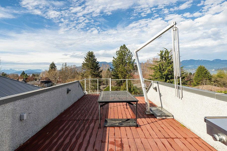 4341 W 3rd Avenue Vancouver, BC - 34
