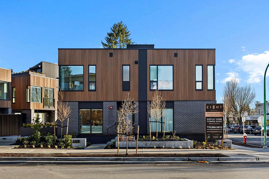 3206 Highland Boulevard North Vancouver, BC - 32