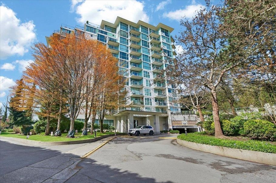 909 2733 Chandlery Place Vancouver, BC - 1