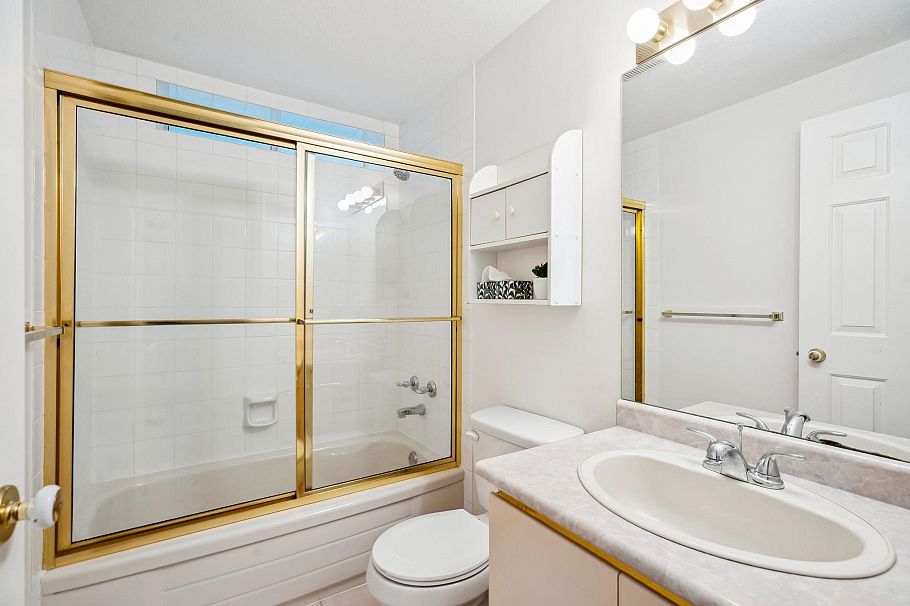 5921 Ontario Street Vancouver, BC - 31