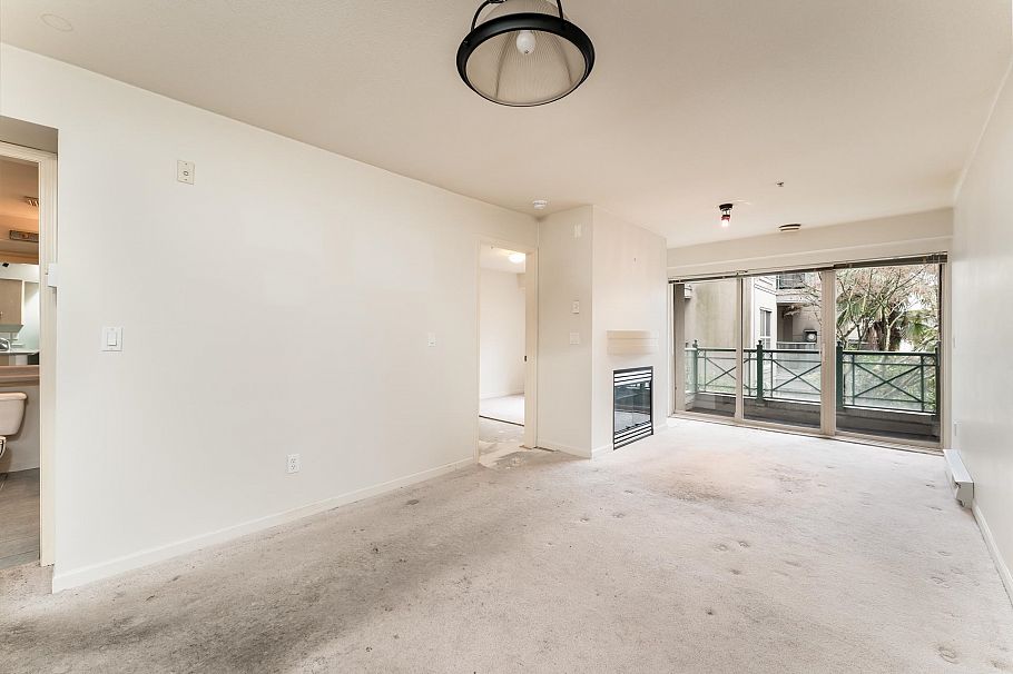 218 332 Lonsdale Avenue North Vancouver, BC - 2