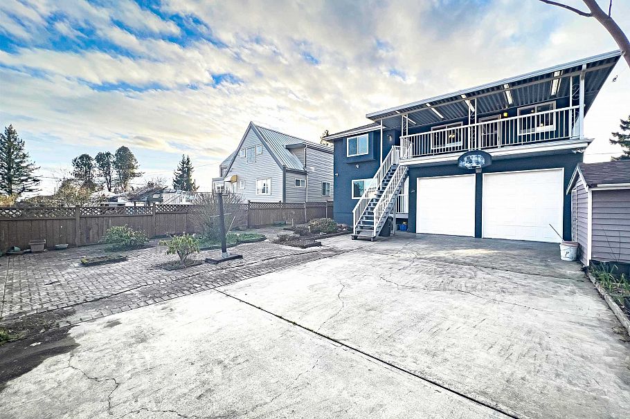 6970 Willingdon Avenue Burnaby, BC - 35