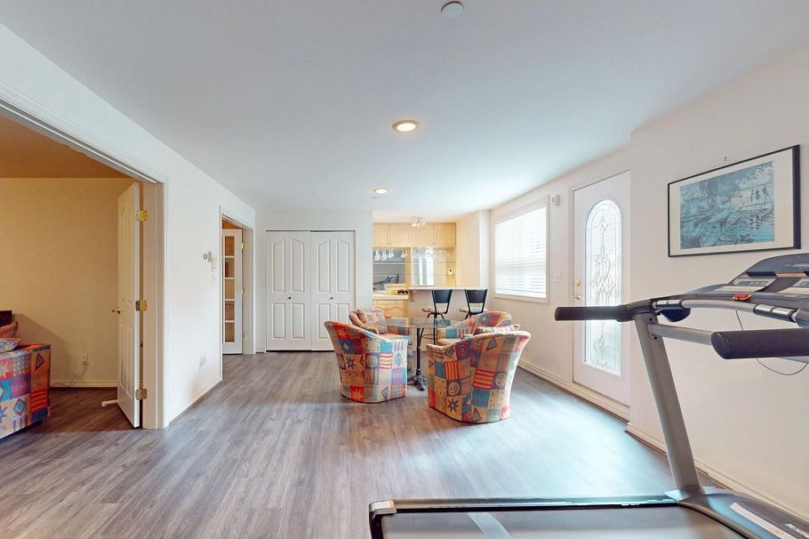 1926 W 62nd Avenue Vancouver, BC - 28