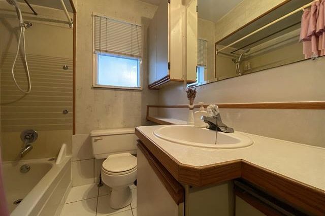 6828 Inverness Street Vancouver, BC - 12