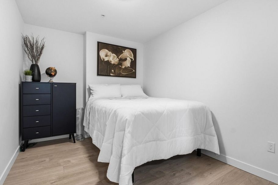 118 108 E 8th Street North Vancouver, BC - 21