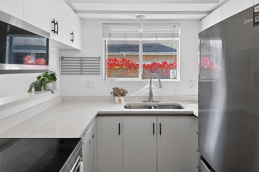 109 2211 No. 4 Road Richmond, BC - 12