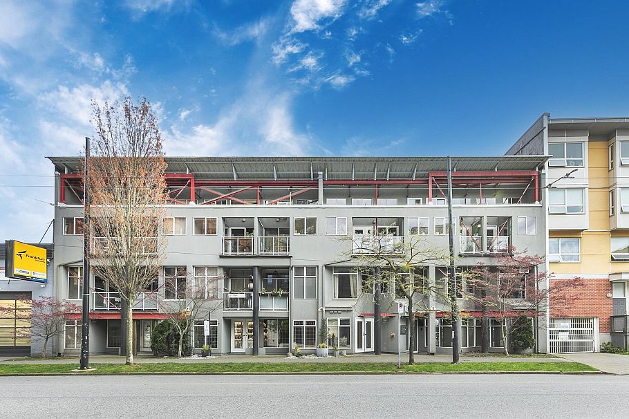 C6 238 E 10th Avenue Vancouver, BC - 35