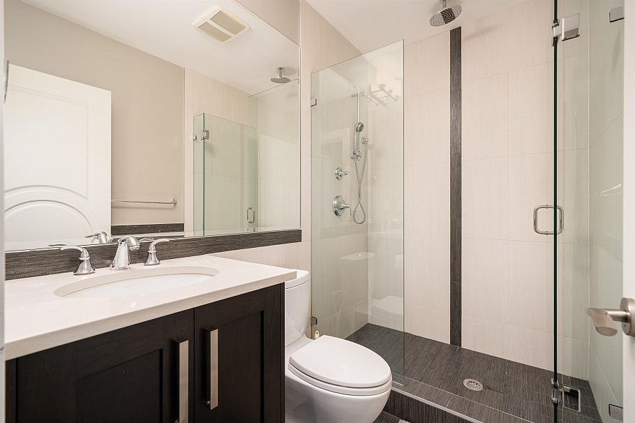 4341 W 3rd Avenue Vancouver, BC - 6