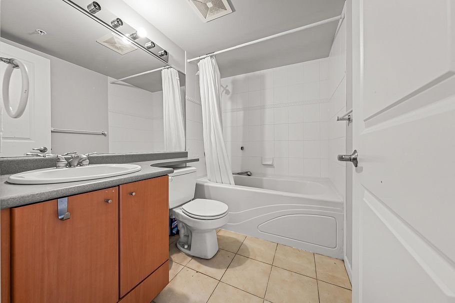 2105 4398 Buchanan Street Burnaby, BC - 14