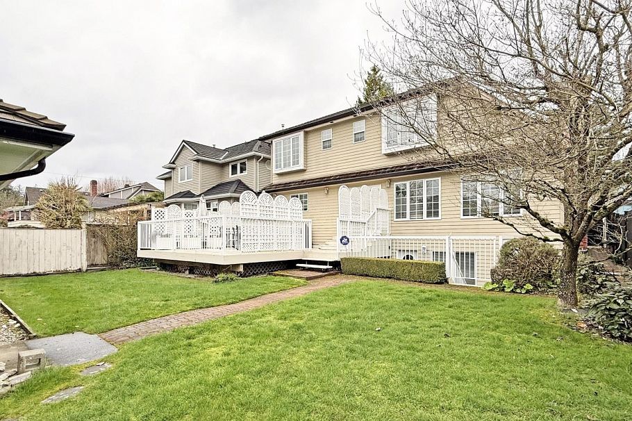 1926 W 62nd Avenue Vancouver, BC - 37