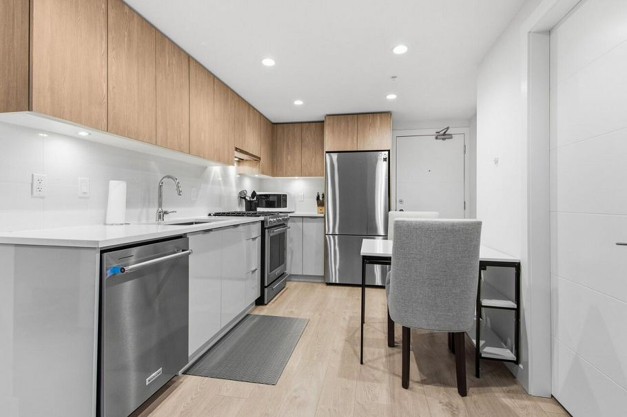 118 108 E 8th Street North Vancouver, BC - 7