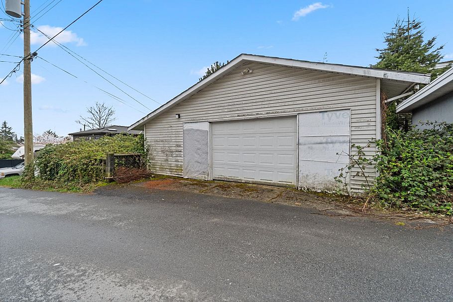 3977 Forest Street Burnaby, BC - 4