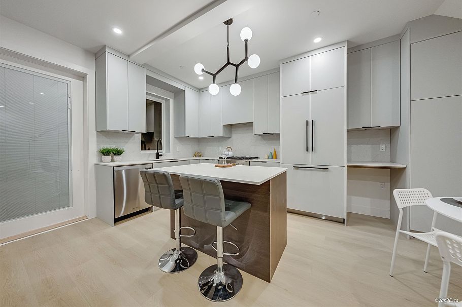 3 6730 Heather Street Vancouver, BC - 10