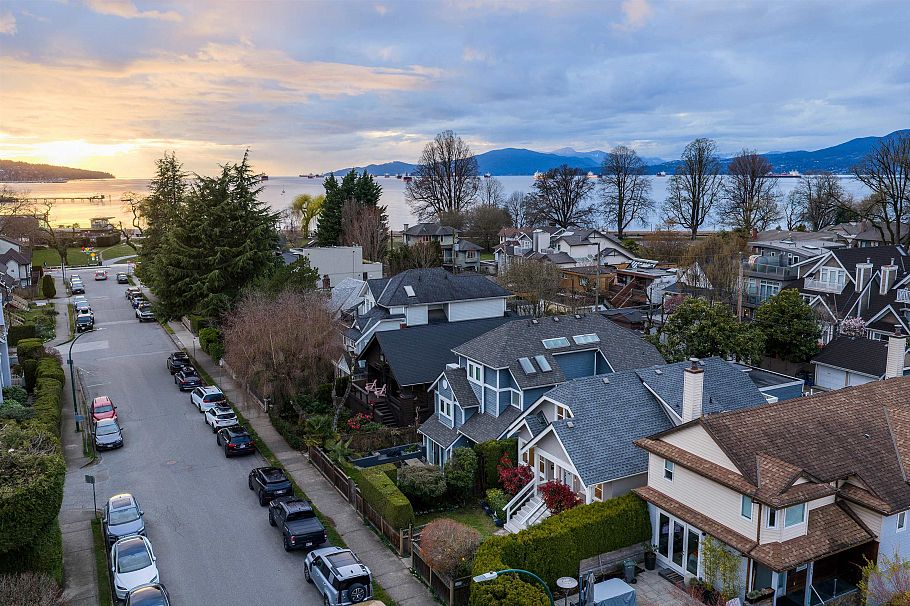 2011 Creelman Avenue Vancouver, BC - 37