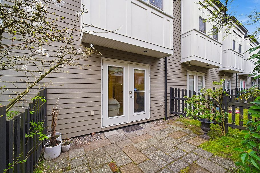 2160 W 8th Avenue Vancouver, BC - 32