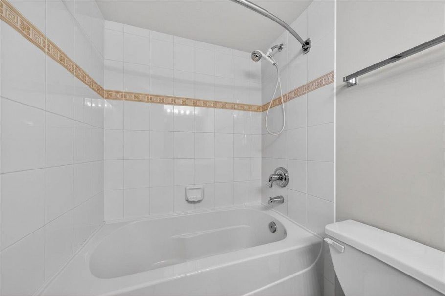 909 2733 Chandlery Place Vancouver, BC - 19