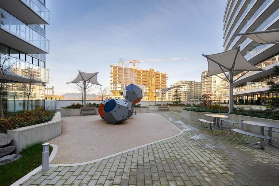 605 8555 Capstan Way Richmond, BC - 22