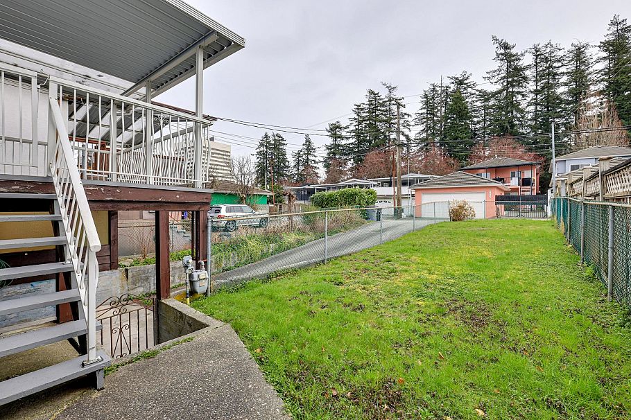 5884 Ormidale Street Vancouver, BC - 23