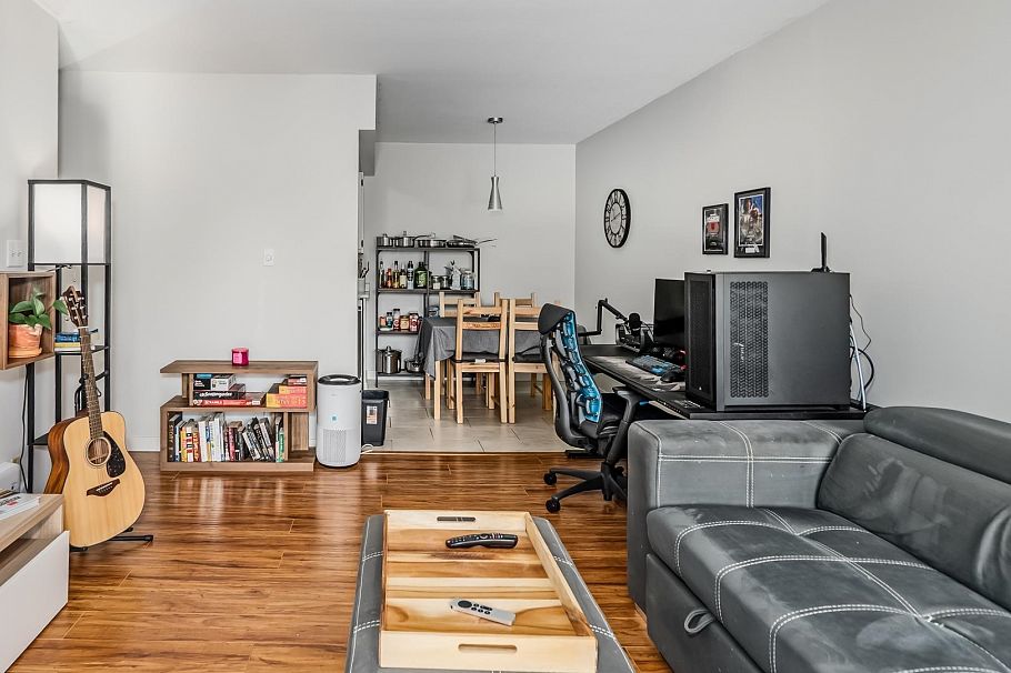 305 975 W 13th Avenue Vancouver, BC - 4