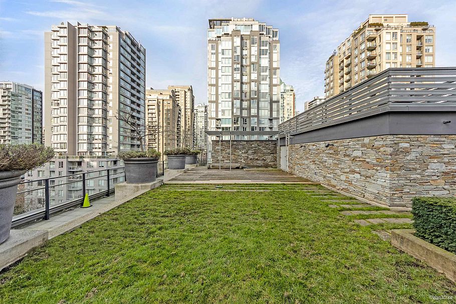 213 1088 Richards Street Vancouver, BC - 19