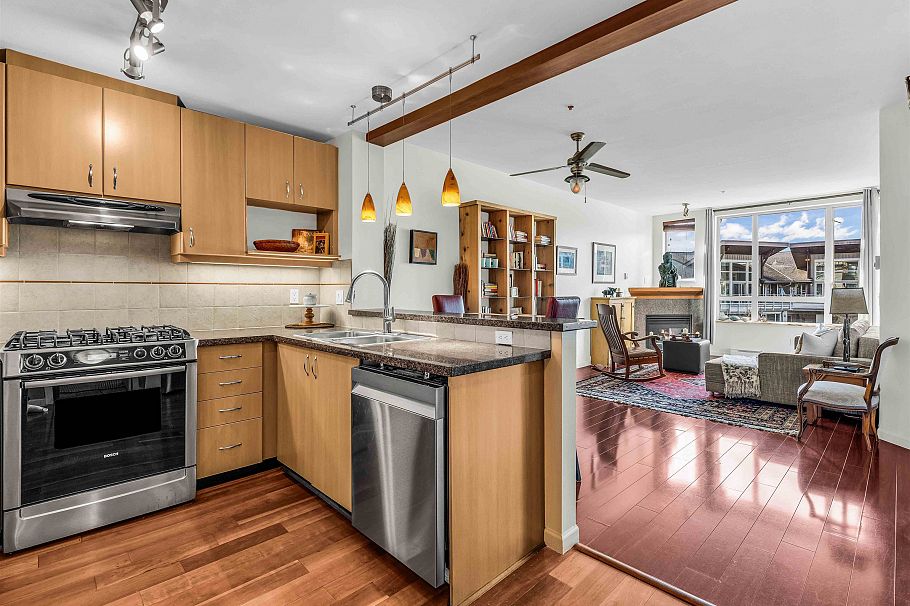 417 580 Raven Woods Drive North Vancouver, BC - 17