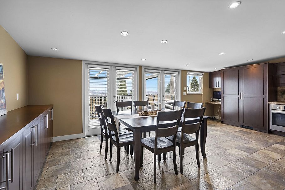 831 Whitchurch Street North Vancouver, BC - 13