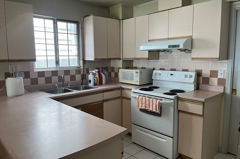 1573 W 66th Avenue Vancouver, BC - 4