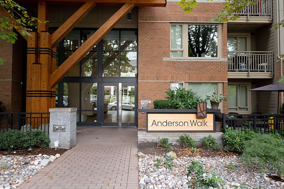 515 119 W 22nd Street North Vancouver, BC - 4