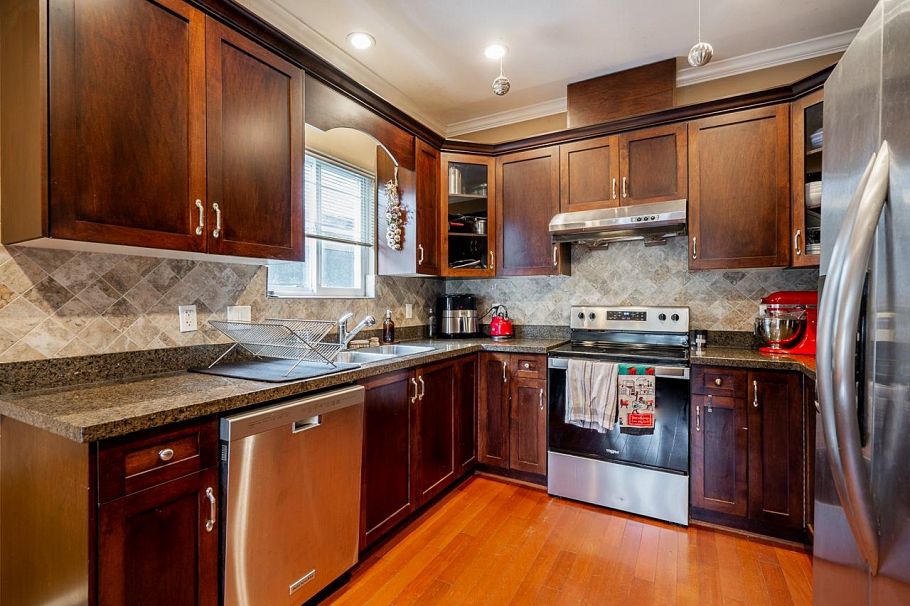 2849 Lakewood Drive Vancouver, BC - 9