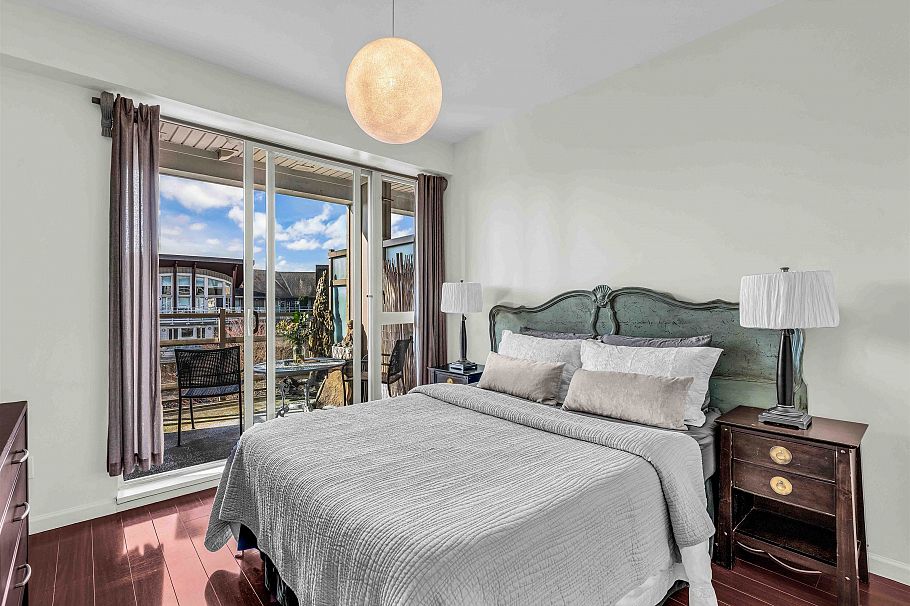 417 580 Raven Woods Drive North Vancouver, BC - 2